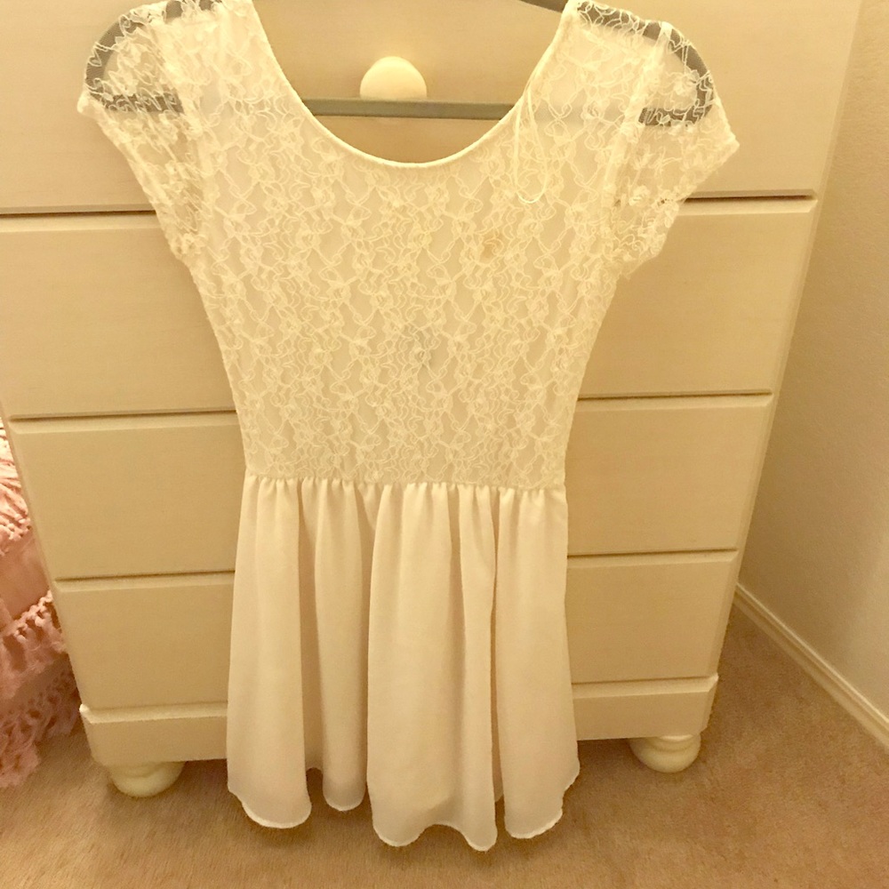 White lace dress